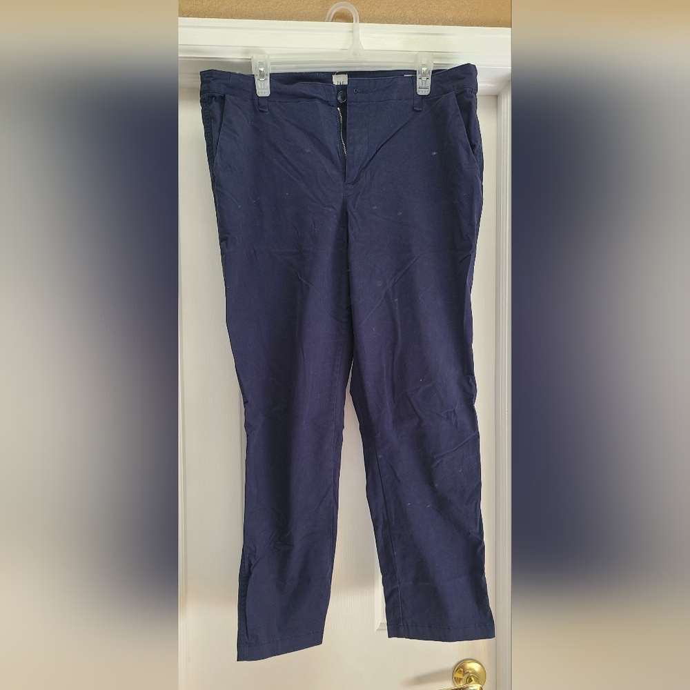GAP Girlfriend Khaki Size 14